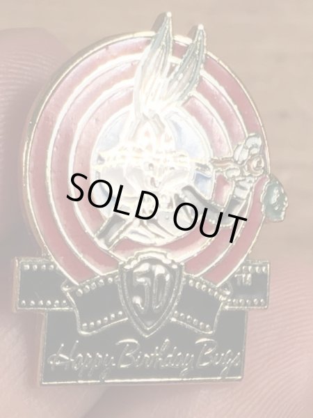 80年代頃のルーニーテューンズのバッグスバニーのヴィンテージピンズ