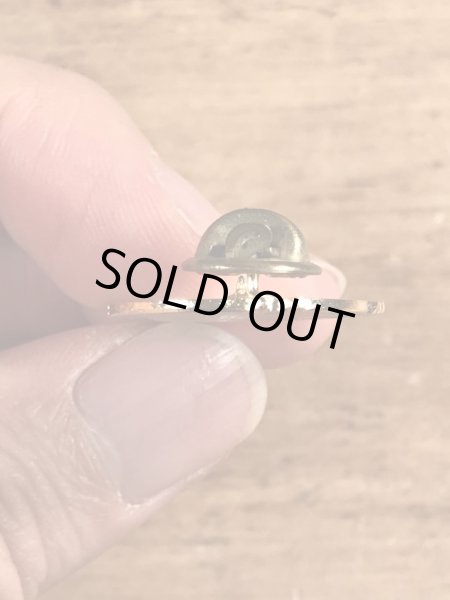 80年代頃のルーニーテューンズのバッグスバニーのヴィンテージピンズ