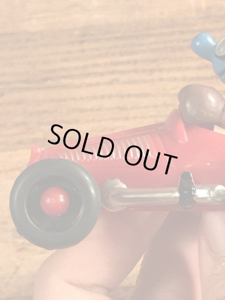 レーシングカーに乗ったスーパースマーフのヴィンテージPVCフィギュア