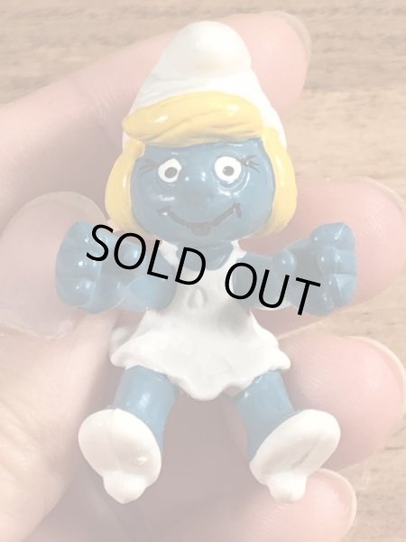 オープンカーに乗ったスマーフェットのヴィンテージPVCフィギュア