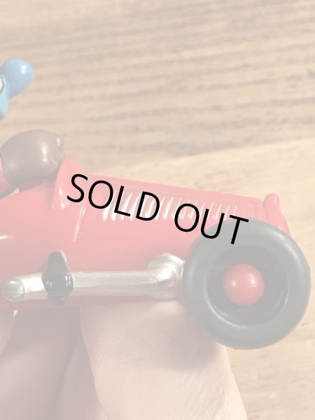 レーシングカーに乗ったスーパースマーフのヴィンテージPVCフィギュア