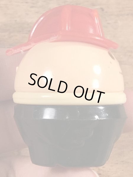 白人の消防士のリトルタイクスのトドルトッツのヴィンテージのトイ