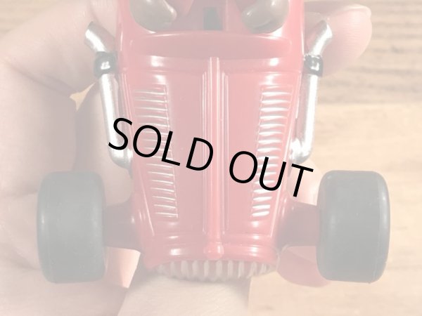 レーシングカーに乗ったスーパースマーフのヴィンテージPVCフィギュア