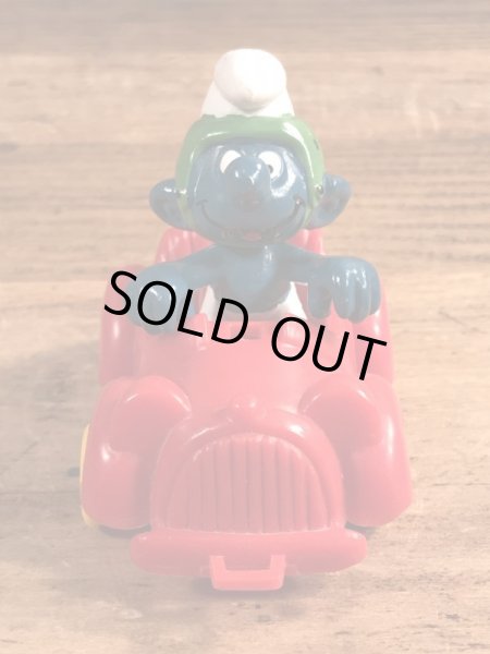 オープンカーに乗ったスーパースマーフのヴィンテージPVCフィギュア