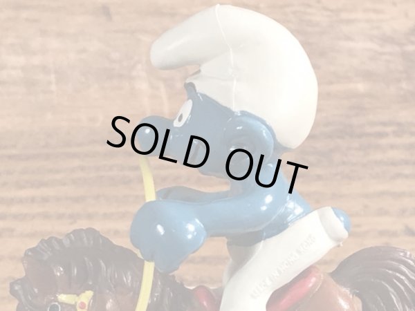 ロッキングホースに乗ったスーパースマーフのヴィンテージPVCフィギュア