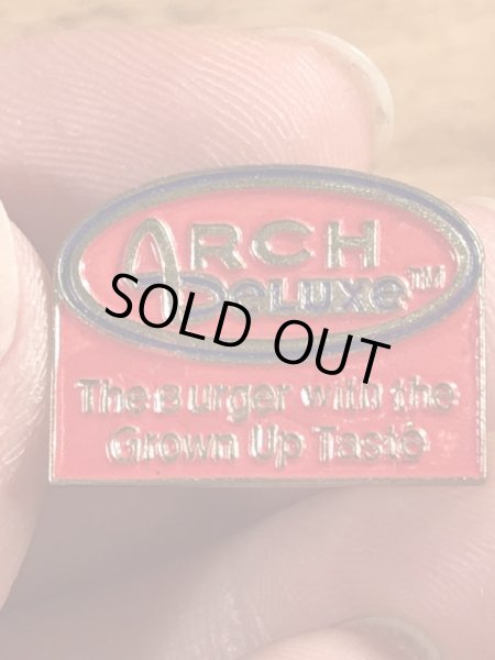 90年代頃のマクドナルドのアーチデラックスのヴィンテージのピンズ