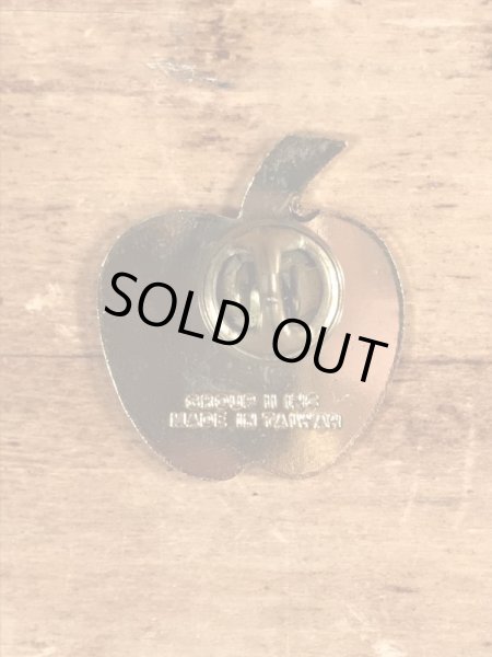 80〜90年代頃のマクドナルドのヴィンテージのピンバッジ