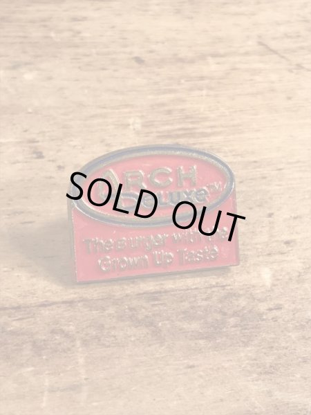 90年代頃のマクドナルドのビンテージピンバッジ