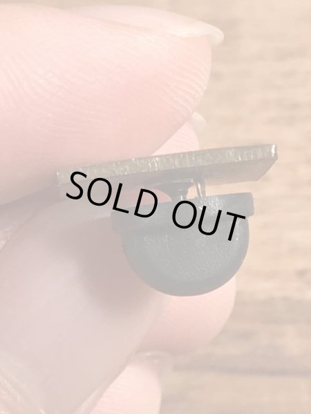 80〜90年代頃の企業物のヴィンテージピンズ