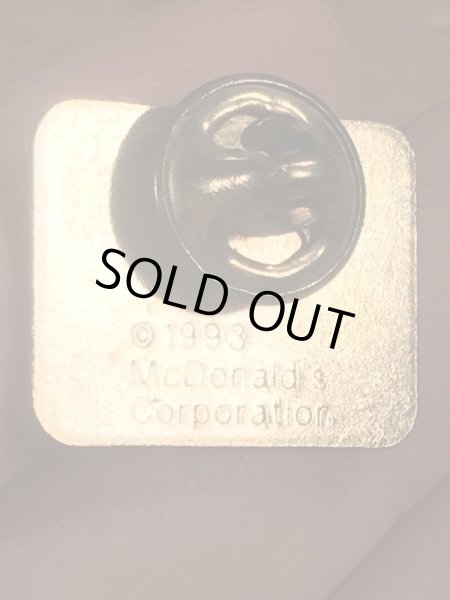 90年代頃のマクドナルドのビンテージピンバッジ