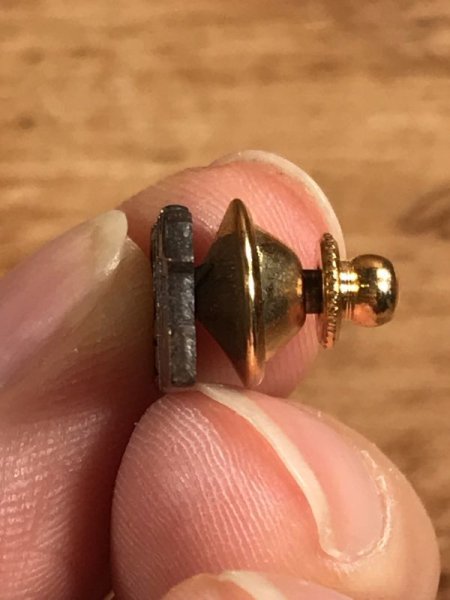 80〜90年代頃のマクドナルドのビンテージピンバッジ