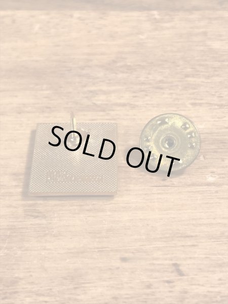 80年代頃のオリンピックのビンテージピンバッジ