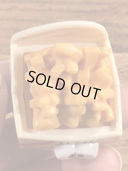 80年代頃のバーガーキングのポテトのビンテージミールトイ