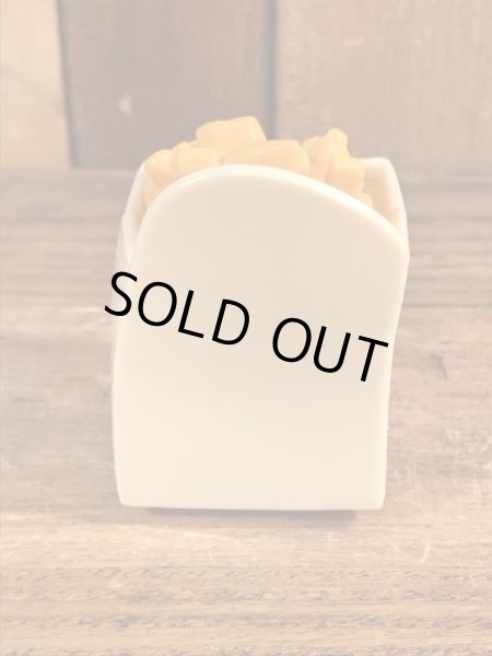 80年代頃のバーガーキングのポテトのビンテージミールトイ