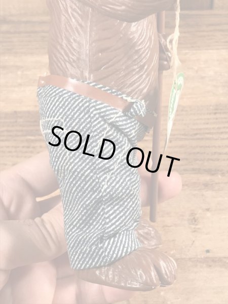 70年代頃のDakin社製のスモーキーベアのヴィンテージフィギュア