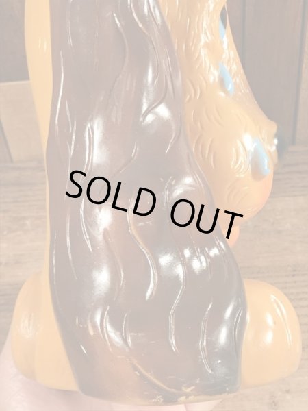 70年代頃のビッグアイズの犬のヴィンテージ貯金箱