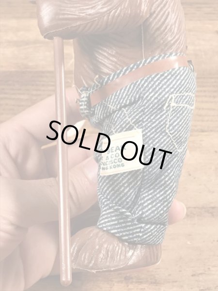 70年代頃のDakin社製のスモーキーベアのヴィンテージフィギュア