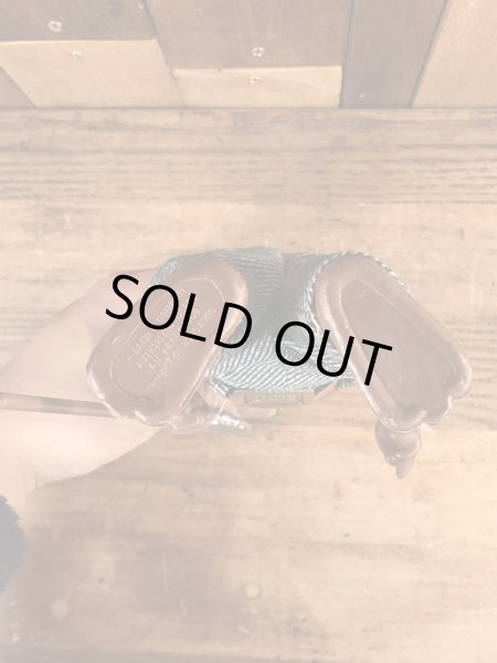 70年代頃のDakin社製のスモーキーベアのヴィンテージフィギュア