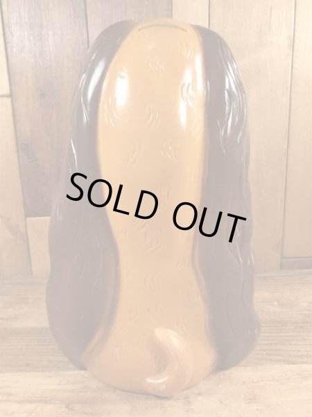 70年代頃のビッグアイズの犬のヴィンテージ貯金箱