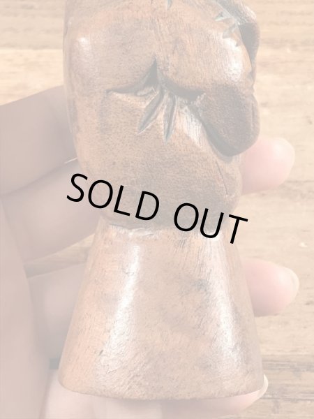 70年代頃のピースサインのヴィンテージの置物