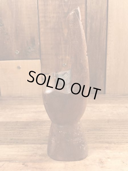 70年代頃のピースサインのヴィンテージの置物