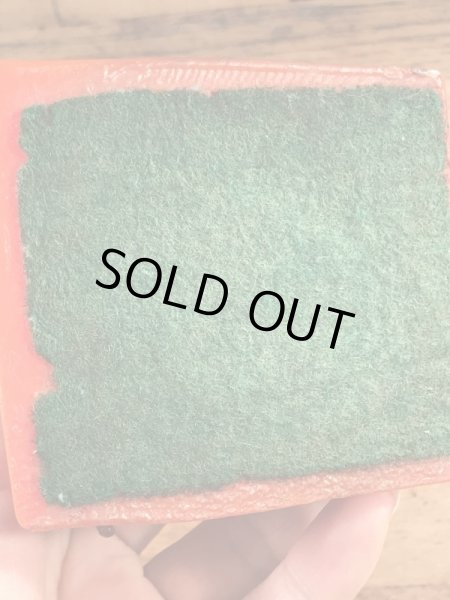 70年代頃のR.& W. Berrie社製のレッドデビルのヴィンテージメッセージドール