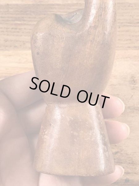 70年代頃のピースサインのヴィンテージの置物