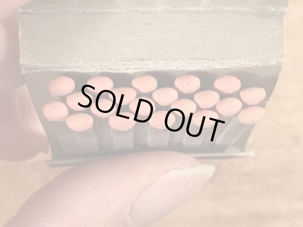 40〜50年代頃のピンナップガールのビンテージマッチブック