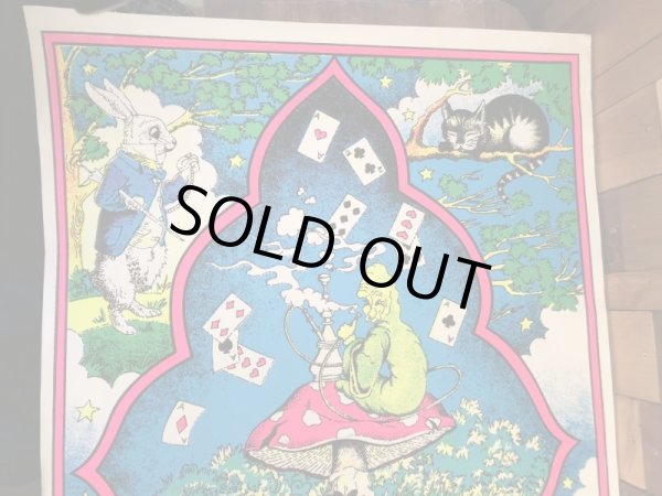 60〜70’sのアリスインワンダーランドのパロディのヴィンテージのベルベットポスター