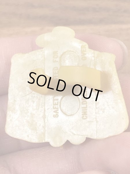 80年代頃のマクドナルドのハンバーグラーのビンテージの指輪