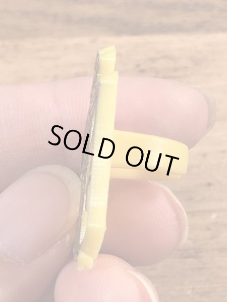 80年代頃のマクドナルドのハンバーグラーのビンテージの指輪