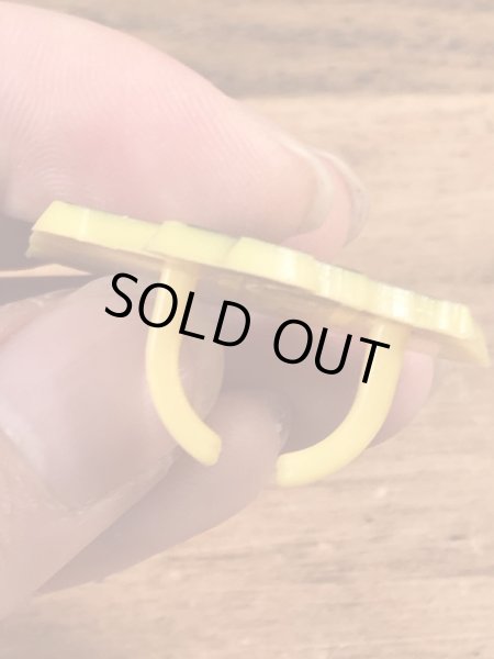 80年代頃のマクドナルドのハンバーグラーのビンテージの指輪