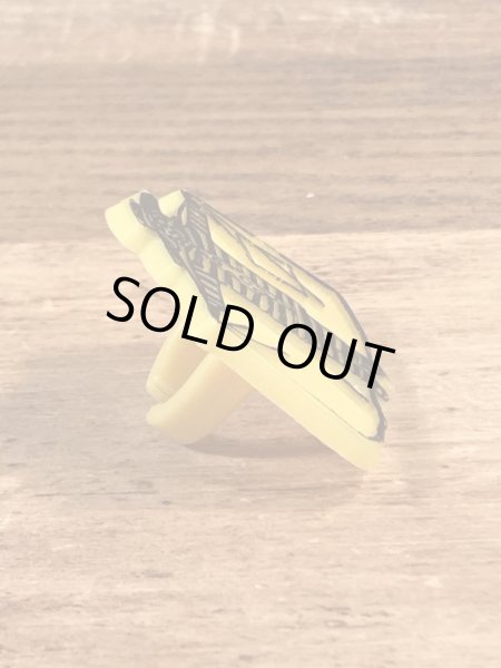 80年代頃のマクドナルドのハンバーグラーのビンテージの指輪