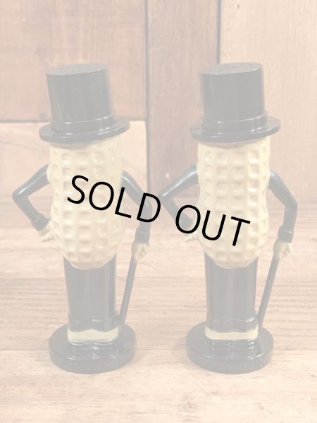 50〜60’sのアドバタイジングキャラクターのミスターピーナッツのヴィンテージの塩コショウ入れ