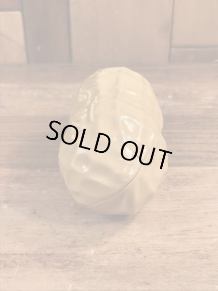 50~60’sのアドバタイジングキャラクターのミスターピーナッツのヴィンテージの入れ物