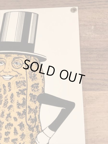 90’sのアドバタイジングキャラクターのミスターピーナッツのヴィンテージのメタルサイン