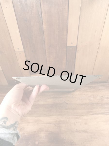 90’sのアドバタイジングキャラクターのミスターピーナッツのヴィンテージのメタルサイン