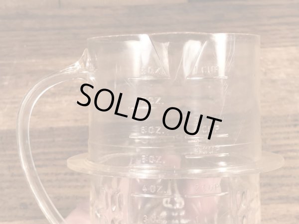 50~60年代頃のアドバタイジングキャラクターのミスターピーナッツのビンテージの計量マグカップ