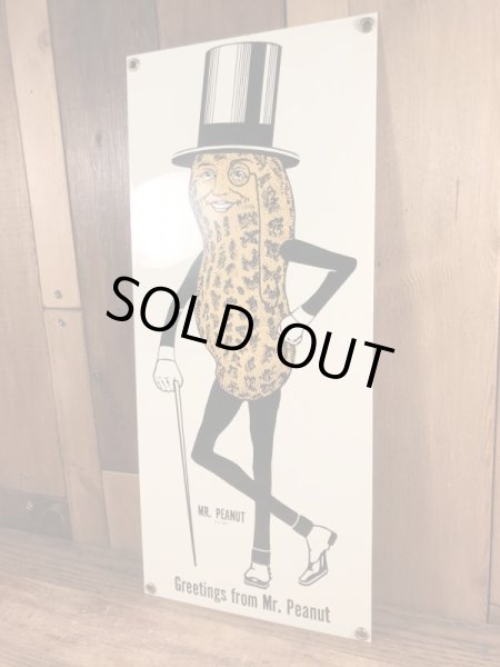 90’sのアドバタイジングキャラクターのミスターピーナッツのヴィンテージのメタルサイン