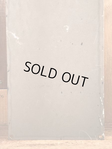 90’sのアドバタイジングキャラクターのミスターピーナッツのヴィンテージのメタルサイン