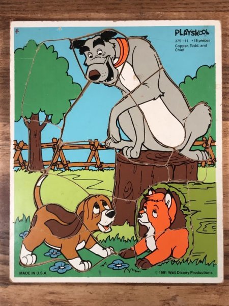 80年代頃のディズニーのきつねと猟犬のビンテージの木製パズル