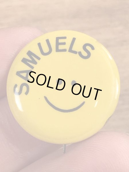 70年代頃のスマイルフェイスのビンテージの缶バッジ