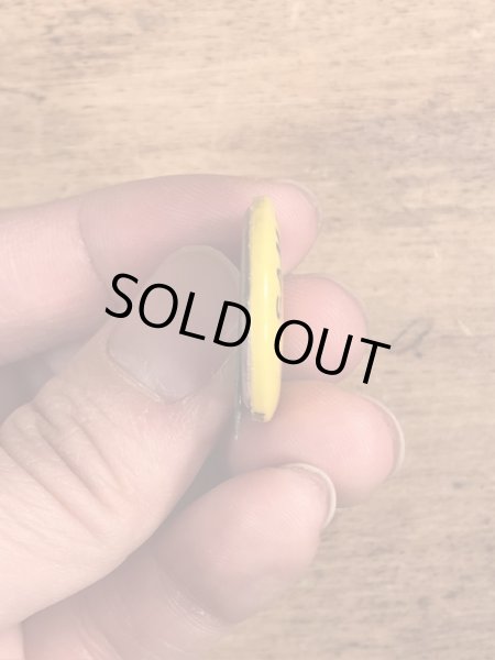 70年代頃のスマイルフェイスのビンテージの缶バッジ