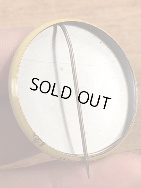 70’sのPeople Above Politicsのスマイルフェイスのヴィンテージの缶バッチ