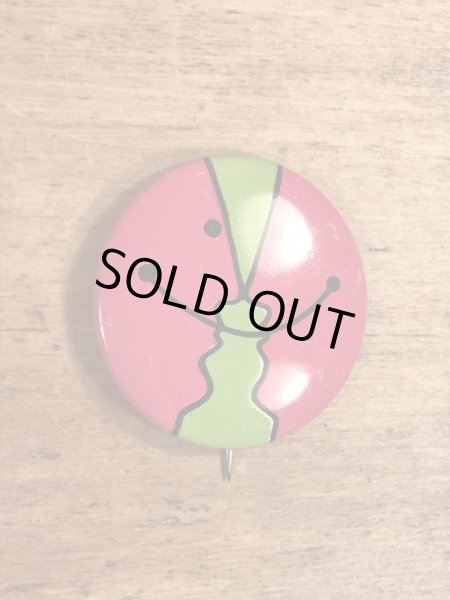 70年代頃のPerfect School Plan社製のスマイルフェイスのビンテージの缶バッジ