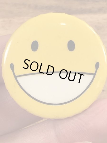70年代頃のスマイルのビンテージの缶バッジ