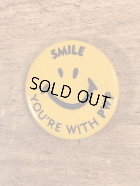 70’sの企業物のスマイルフェイスのヴィンテージの缶バッチ