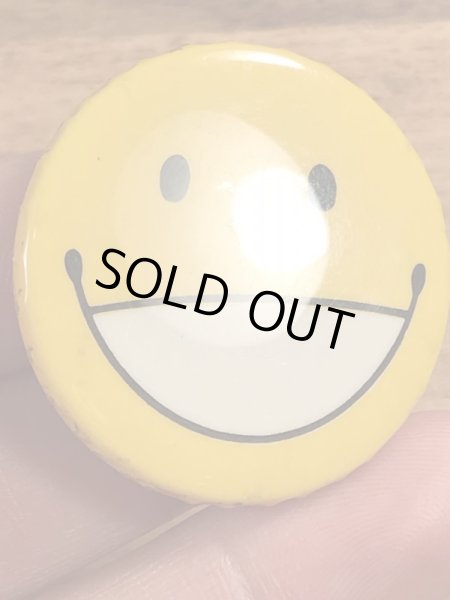 70年代頃のスマイルのビンテージの缶バッジ