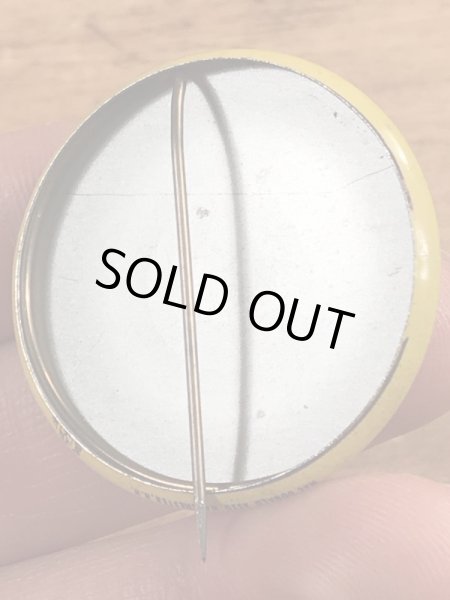 70年代頃のPeople Above Politicsのスマイルのビンテージの缶バッジ