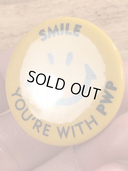 70’sの企業物のスマイルフェイスのヴィンテージの缶バッチ